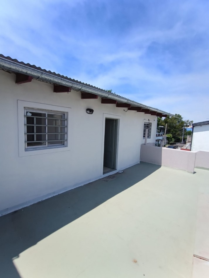  ALQUILER - PH 2AMBIENTES PLANTA ALTA CON PATIO