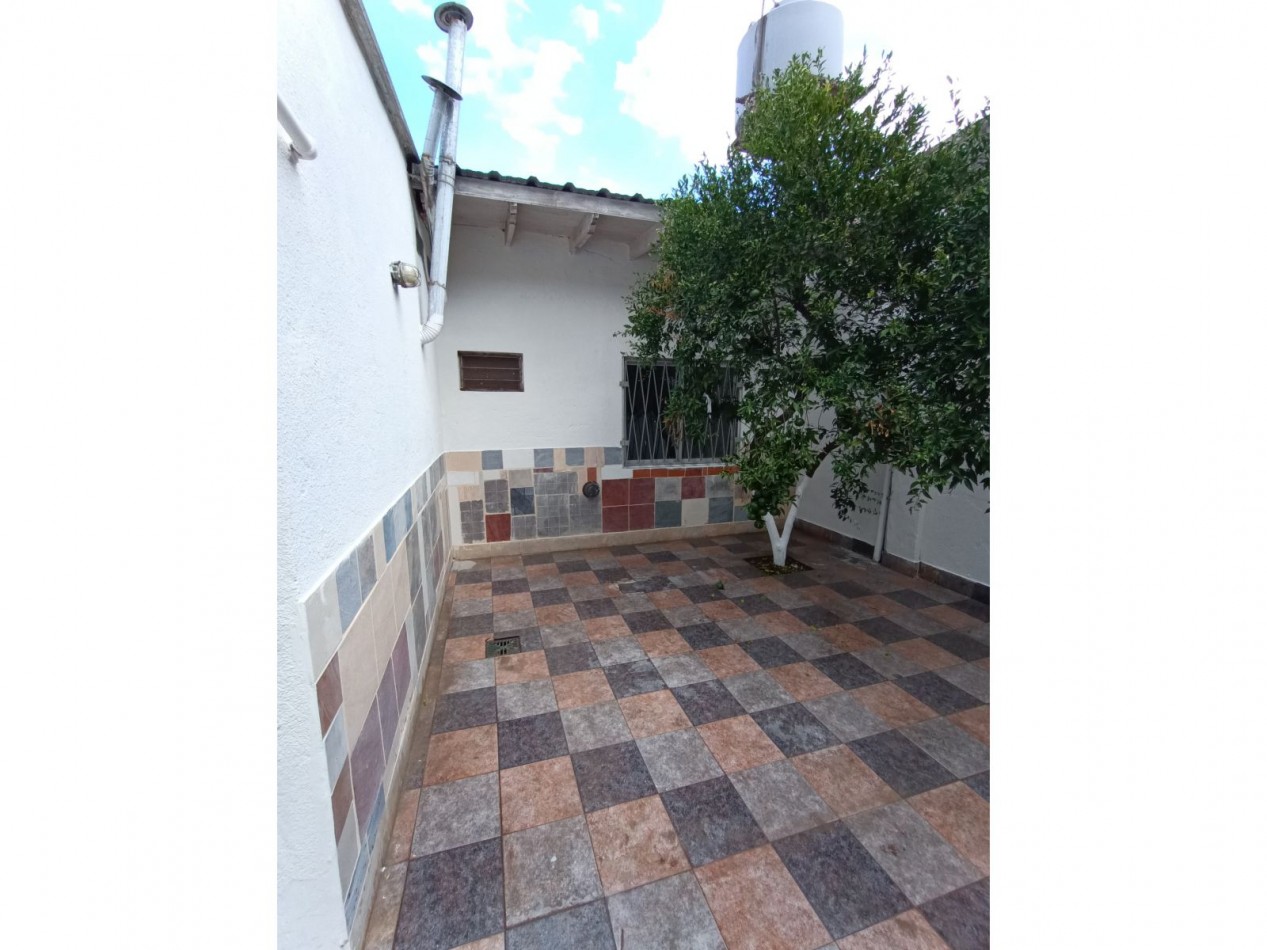 ALQUILER PH 2 AMB AMPLIO CON PATIO