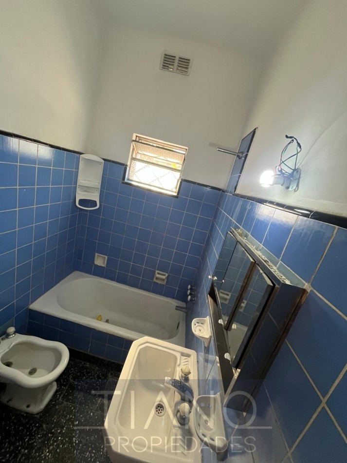 3 AMBIENTES AMPLIOS CON RECEPCION - APTO PROFESIONAL/COMERCIAL