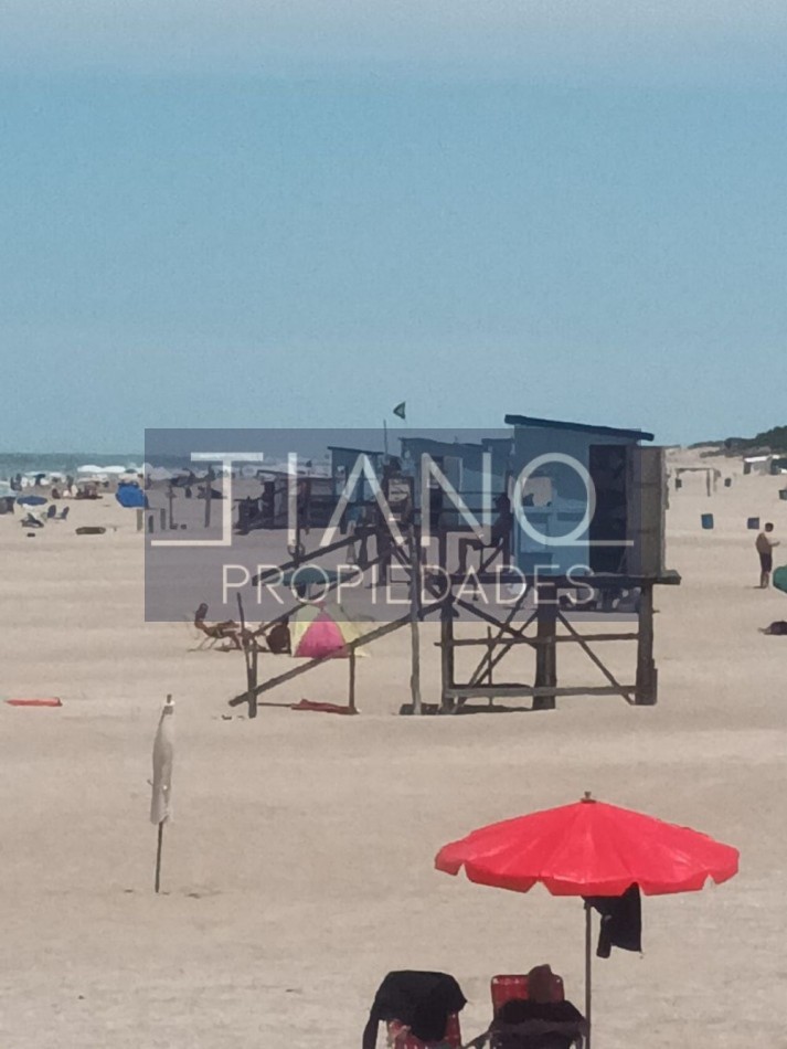 CABAÑAS EN MAR AZUL