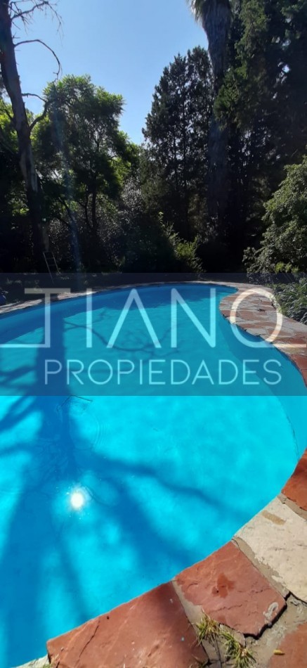 Arbolada casa de campo