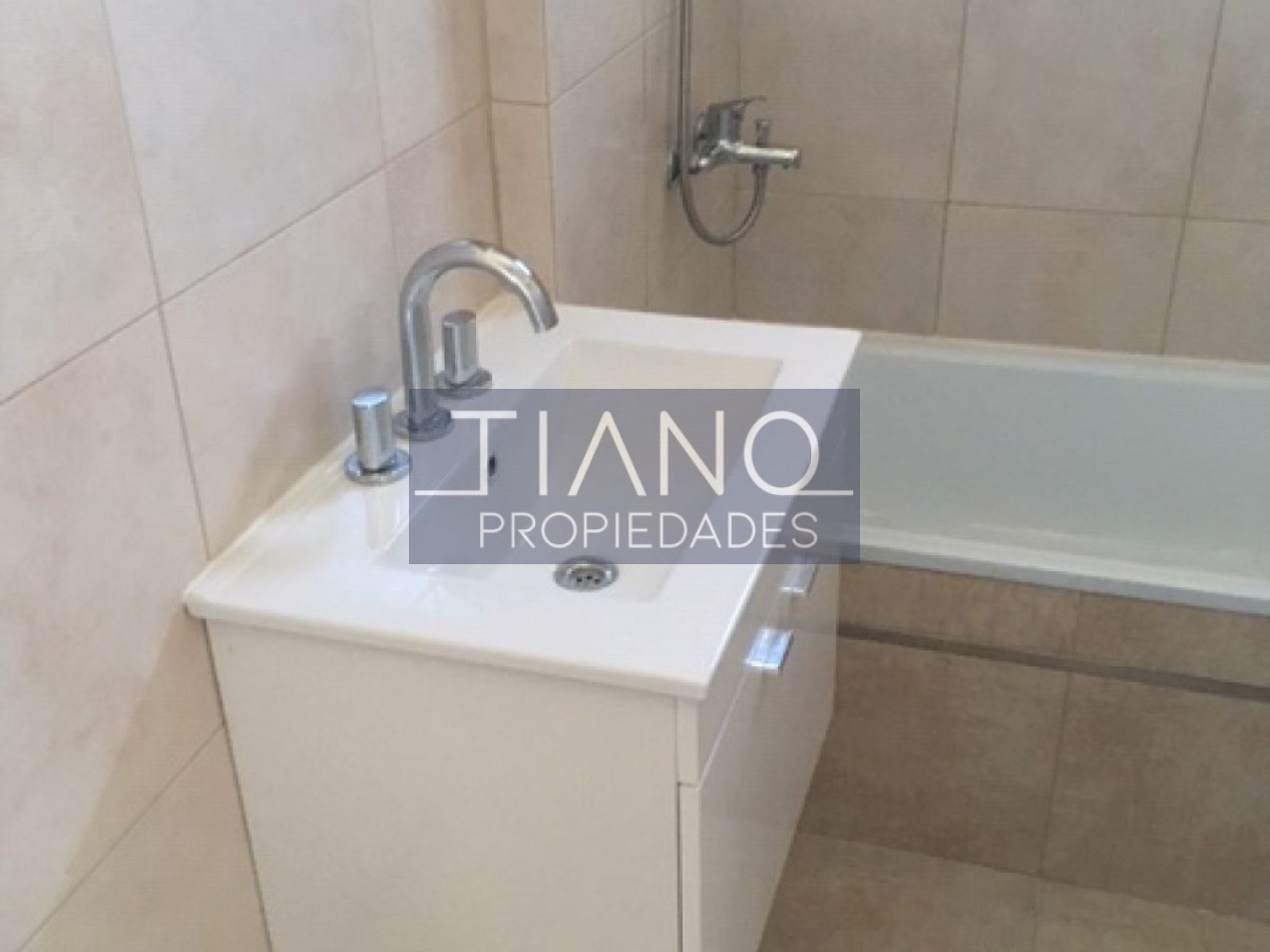 Departamento 2 Amb Con Cochera en Lanusita 