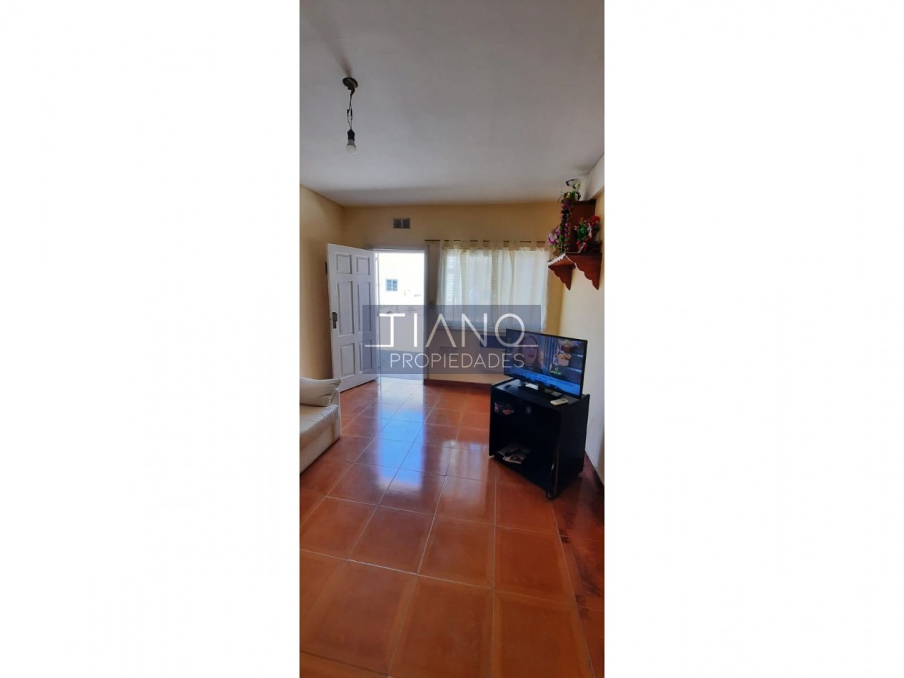 CASA EN 2 PLANTAS + DEPARTAMENTO 3 AMB - APTO CREDITO