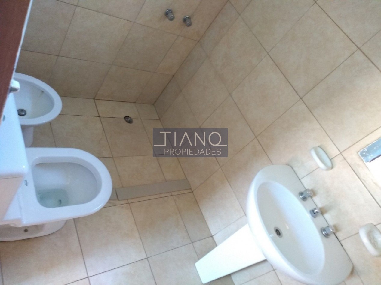  ALQUILER - PH 2AMBIENTES PLANTA ALTA CON PATIO