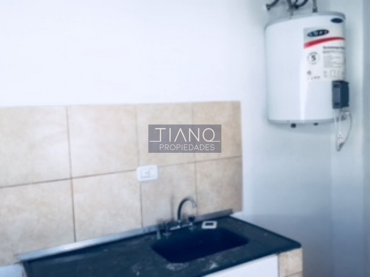  ALQUILER - PH 2AMBIENTES PLANTA ALTA CON PATIO