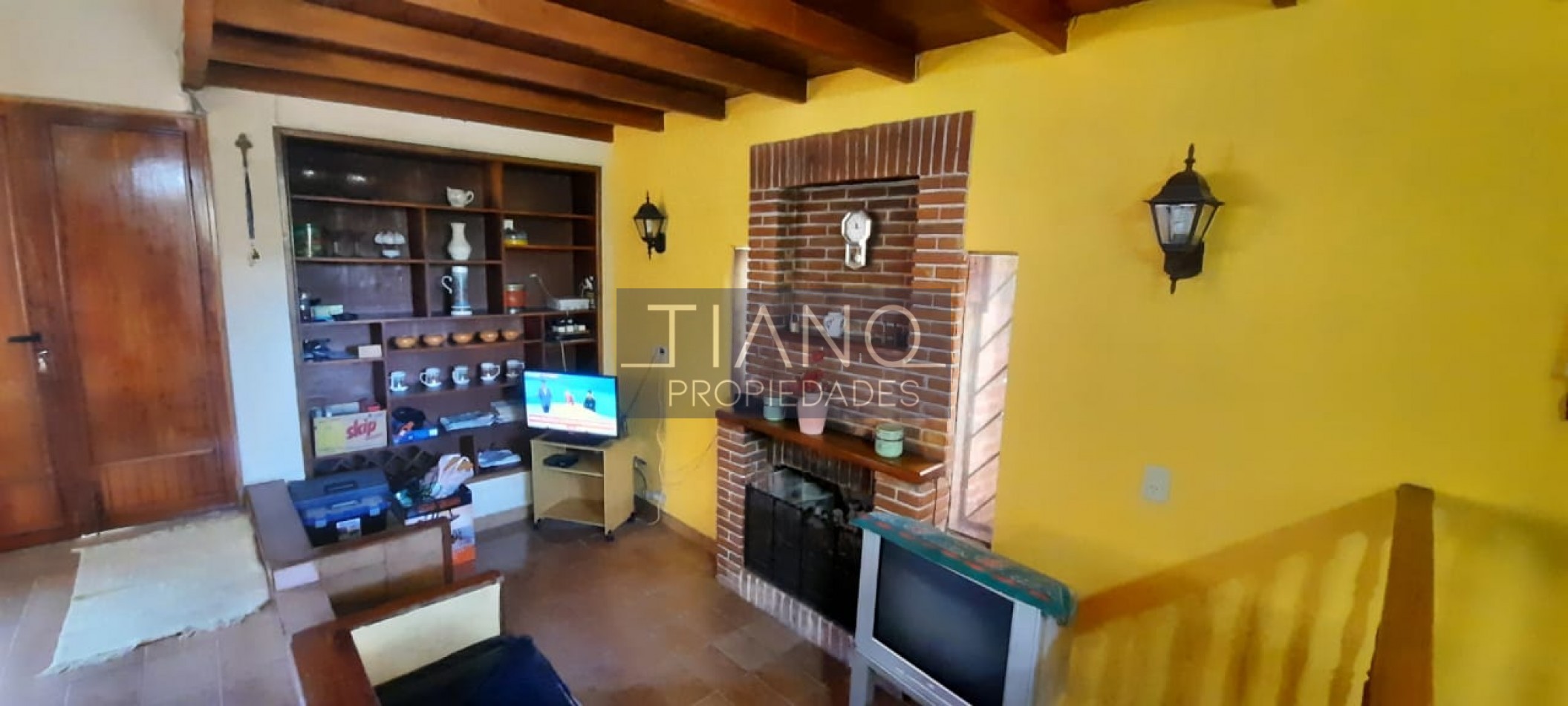 CASAQUINTA CON AMPLIA PISCINA Y PARQUE