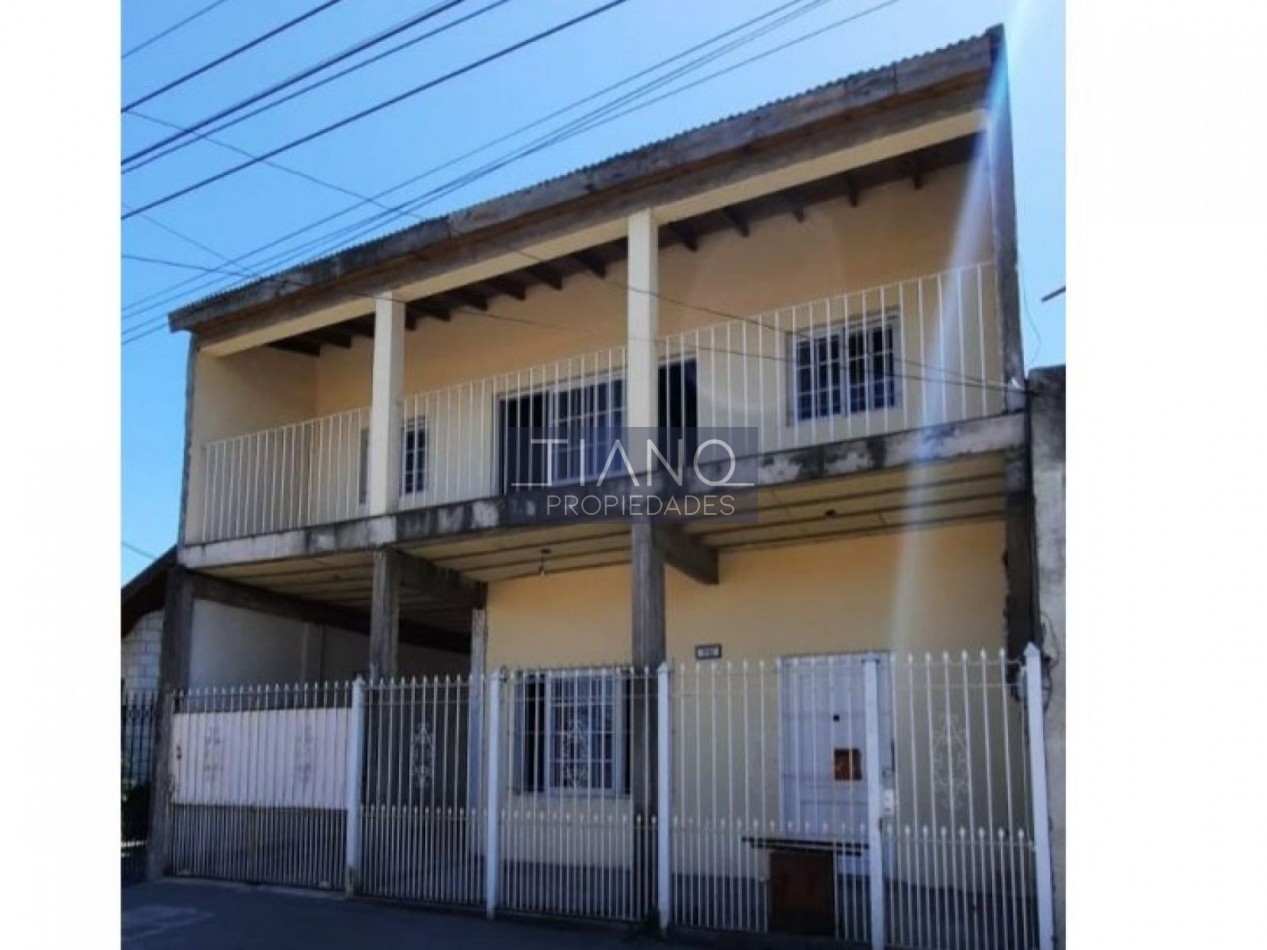 CASA EN 2 PLANTAS + DEPARTAMENTO 3 AMB - APTO CREDITO