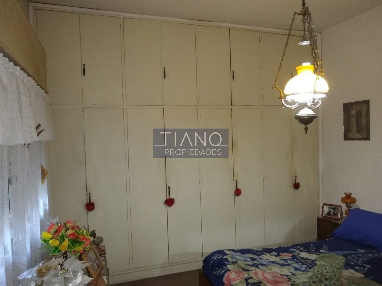 AMPLIO 4 AMBIENTES CON PATIO, PARRILLA Y LAVADERO