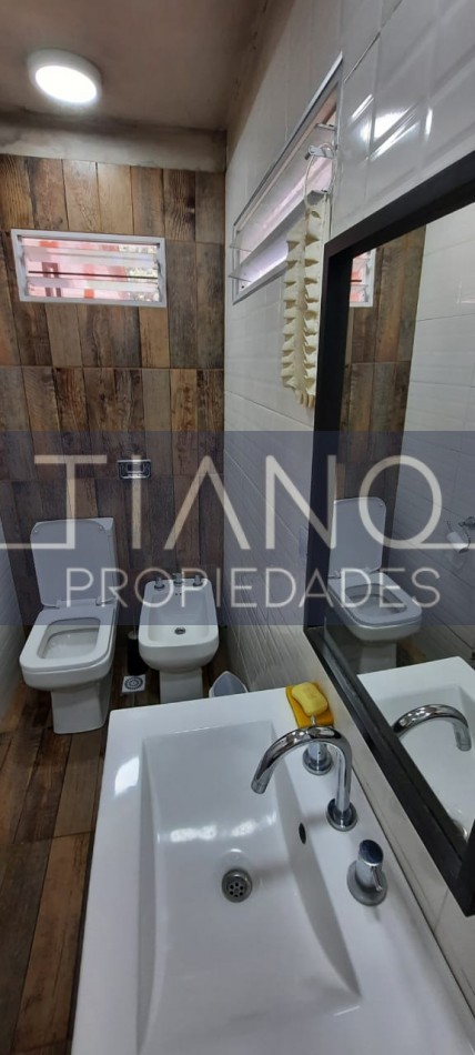 CASAQUINTA CON AMPLIA PISCINA Y PARQUE