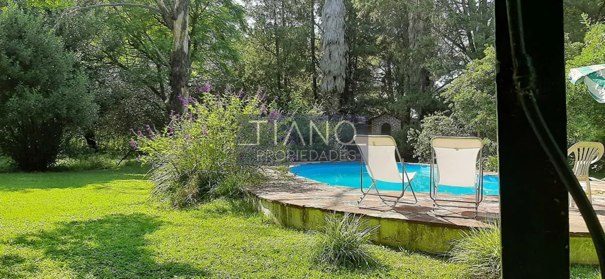 Arbolada casa de campo