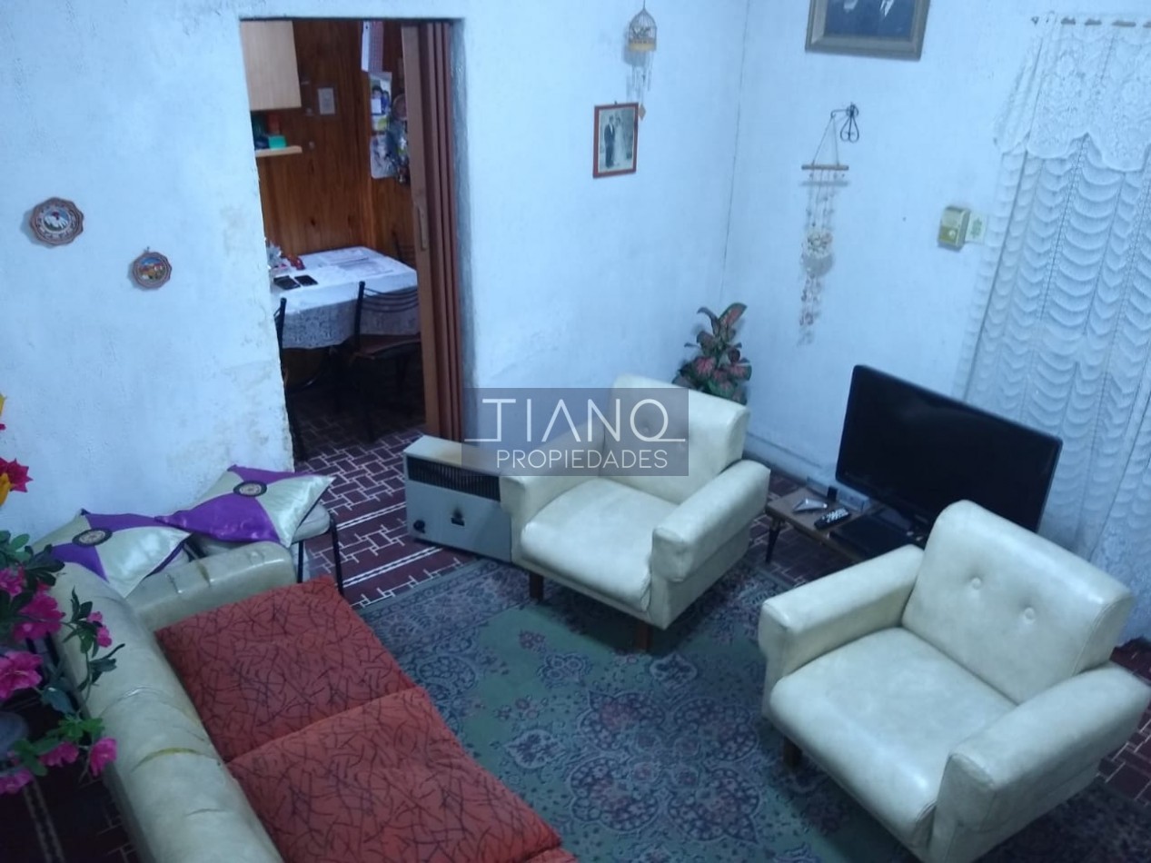 AMPLIO 4 AMBIENTES CON PATIO, PARRILLA Y LAVADERO