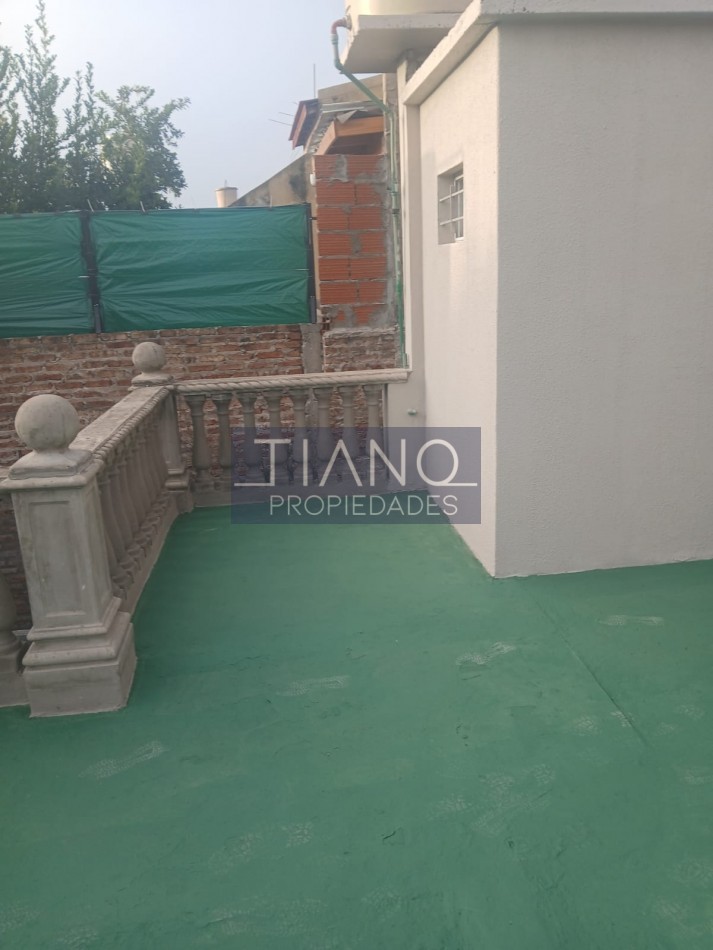 MONOAMBIENTE CON AMPLIA TERRAZA