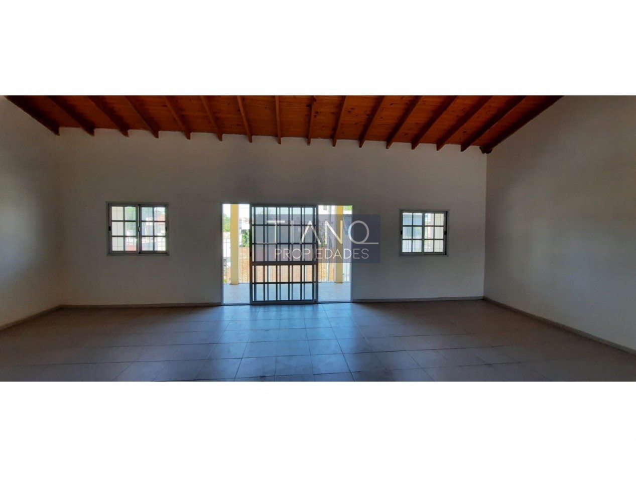 CASA EN 2 PLANTAS + DEPARTAMENTO 3 AMB - APTO CREDITO