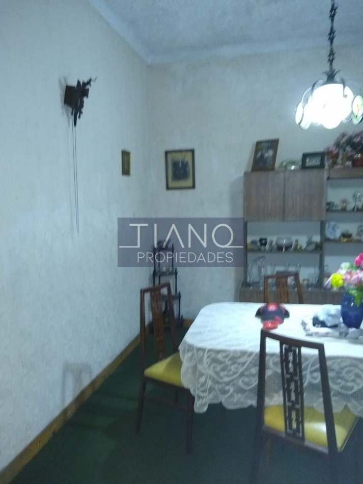 AMPLIO 4 AMBIENTES CON PATIO, PARRILLA Y LAVADERO