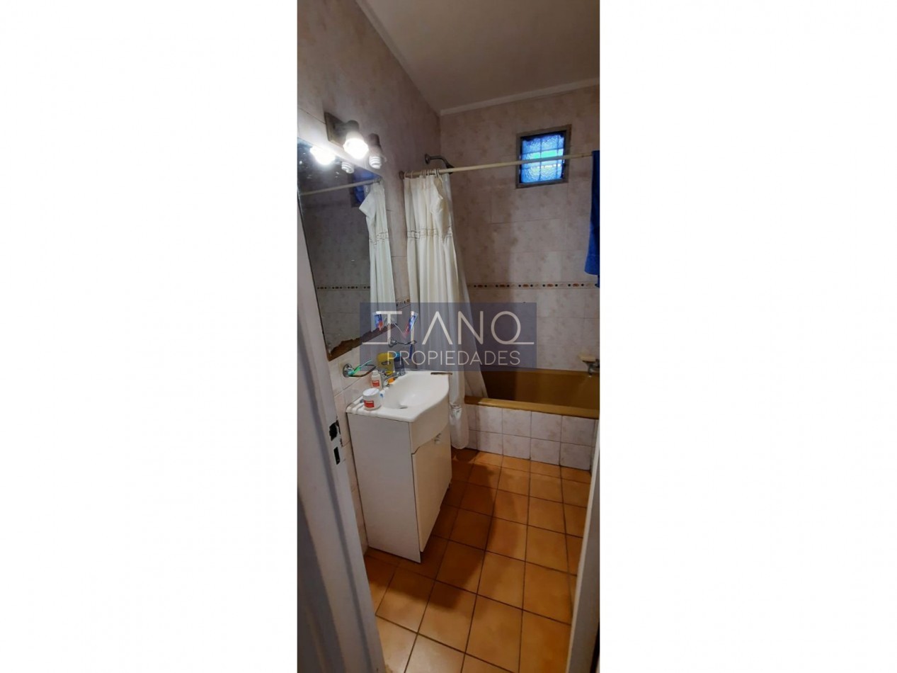 CASA EN 2 PLANTAS + DEPARTAMENTO 3 AMB - APTO CREDITO