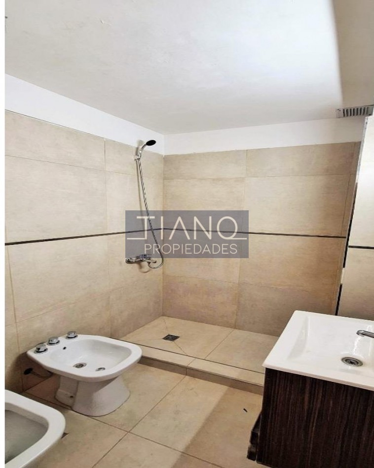 MONOAMBIENTE A ESTRENAR EN LANUSITA - APTO PROFESIONAL ,CON COCHERA CUBIERTA