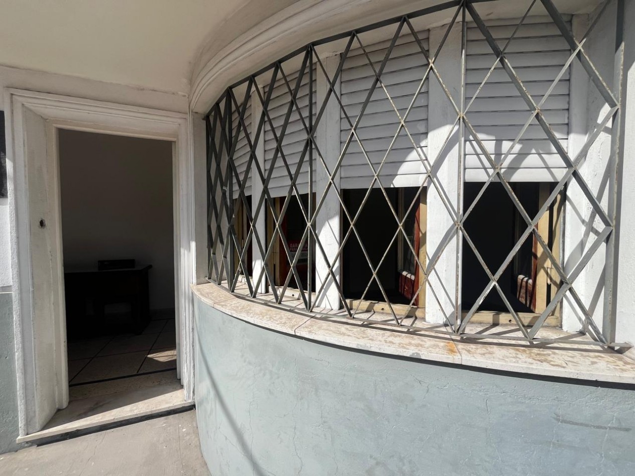 3 AMBIENTES AMPLIOS CON RECEPCION - APTO PROFESIONAL/COMERCIAL