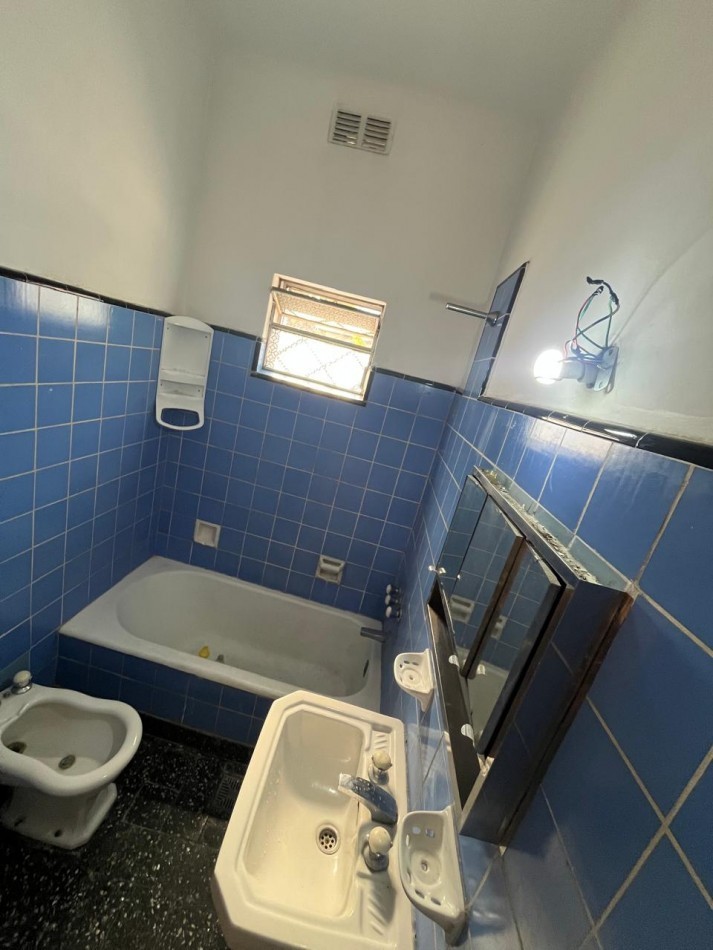 3 AMBIENTES AMPLIOS CON RECEPCION - APTO PROFESIONAL/COMERCIAL